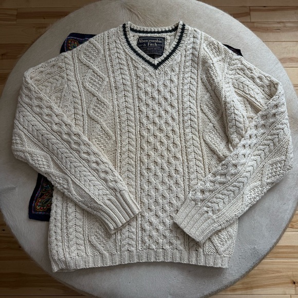 Abercrombie & Fitch Sweaters - Abercrombie & Fitch Cable Knit V-Neck Sweater - Cream